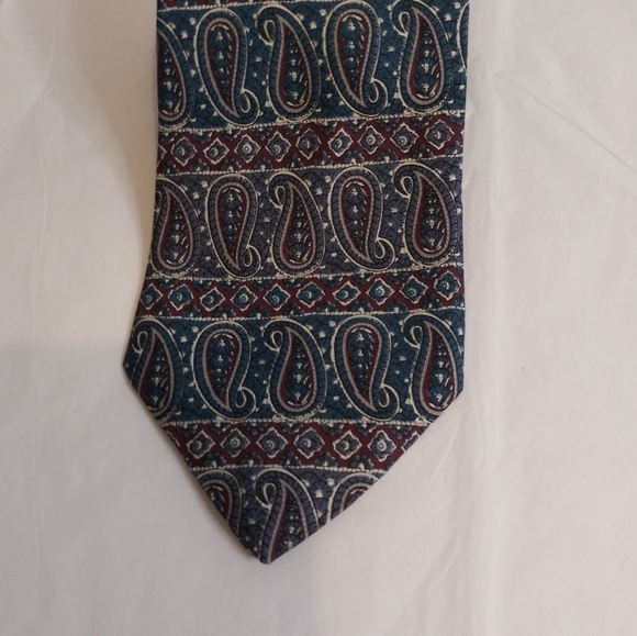 Men's Paisley Silk Tie #T-13 - Picture 1 of 4